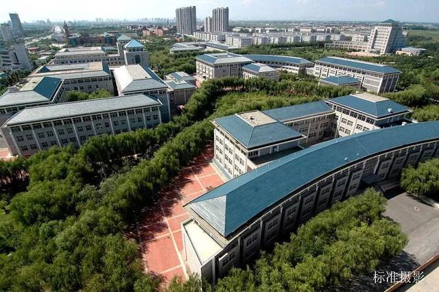 武汉东湖学院01组图片